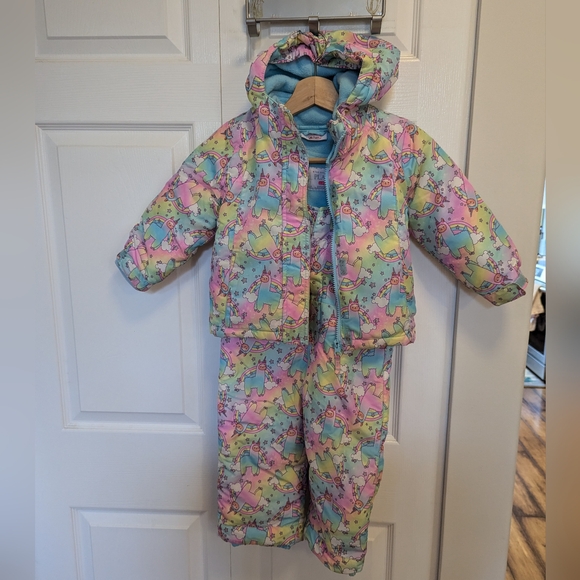 3T unicorn and rainbows snowsuit - Picture 1 of 5